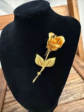 Vintage Gold Rose Stem Brooch Pin for Women - Classic Floral Accent Signed
